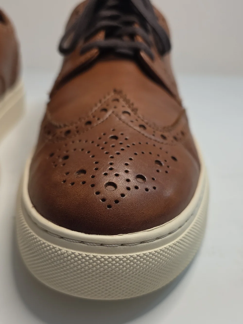 COLE HAAN GRAND SERIES WINSLOW WINGTIP LEATHER SNEAKERS C35600 MENS SIZE 9.5